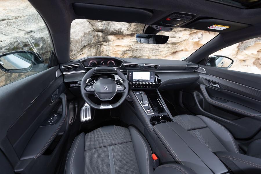Торпедо Peugeot 508 SW GT Line 2018 года  (WW) (фото 22 из 43)